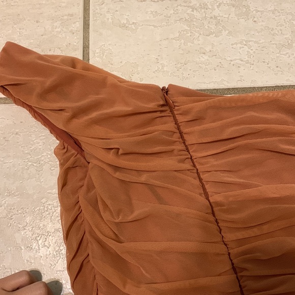 Nookie one shoulder midi dress in size small - Picture 8 of 8